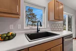 1927 Southland Ln, New London, WI 54961 - Photo 18