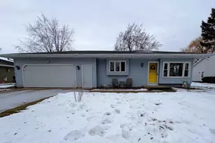 2723 Main Ave, Kaukauna, WI 54130 - Photo 2