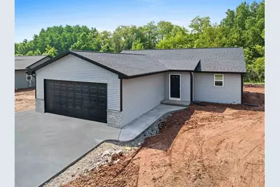 1910 Southland Lane, New London, WI 54961 - Photo 1