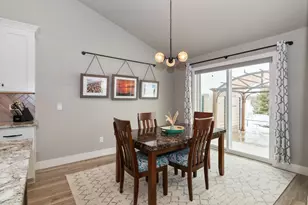 W5598 Hoelzel Way, Appleton, WI 54915 - Photo 10