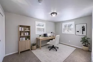 2615 Woodridge Ln, Green Bay, WI 54304 - Photo 14