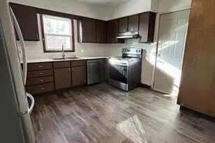 160 S Hickory St, Fond du Lac, WI 54935 - Photo 12