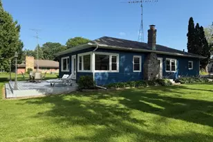 N7184 Winnebago Dr, Fond du Lac, WI 54935 - Photo 2