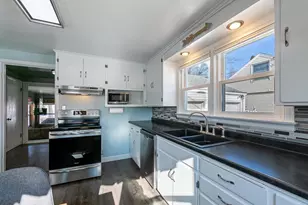 908 8th St, Menasha, WI 54952 - Photo 8