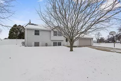 1601 S Sundown Lane, Appleton, WI 54915 - Photo 2