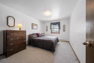 2751 Allouez Ave, Green Bay, WI 54311 - Photo 16