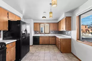 112 Yale St, Green Bay, WI 54303 - Photo 4