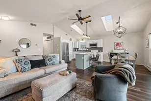 2510 Village Ln, Oshkosh, WI 54904 - Photo 4