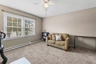 2510 Village Ln, Oshkosh, WI 54904 - Photo 12