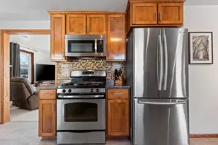 2216 Glendale Ave, Green Bay, WI 54303 - Photo 12