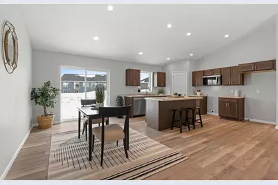 2662 Lawrence Lane, Neenah, WI 54956 - Photo 10