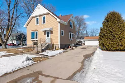 220 Dewey Street, Brillion, WI 54110 - Photo 44
