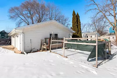 220 Dewey Street, Brillion, WI 54110 - Photo 38