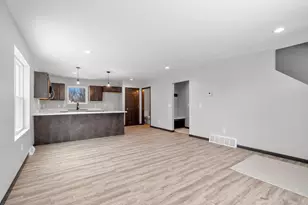 431 Scott St, Ripon, WI 54971 - Photo 8