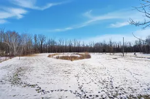 882 Lilac Rd, Little Suamico, WI 54141 - Photo 22