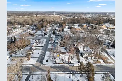 1437 Baumgart Road, Green Bay, WI 54304 - Photo 6