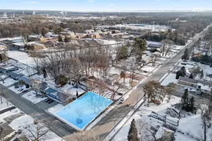 1437 Baumgart Rd, Green Bay, WI 54304 - Photo 4