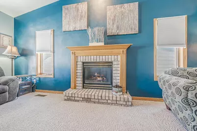 1821 E Sylvan Avenue, Appleton, WI 54915 - Photo 6