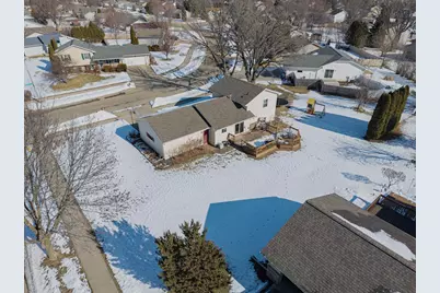 1390 Timothy Trail, Oshkosh, WI 54904 - Photo 32