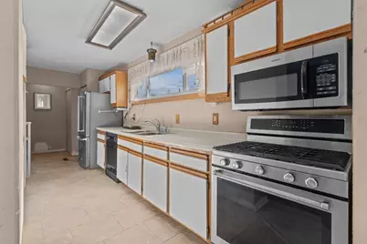 1416 W 2nd Avenue, Oshkosh, WI 54902 - Photo 6