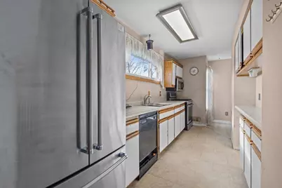 1416 W 2nd Avenue, Oshkosh, WI 54902 - Photo 6