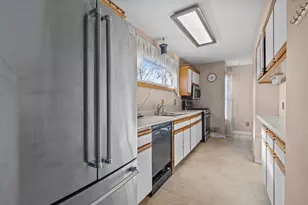 1416 W 2nd Ave, Oshkosh, WI 54902 - Photo 6