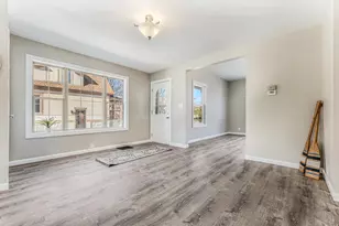 1357 Ceape Ave, Oshkosh, WI 54901 - Photo 4