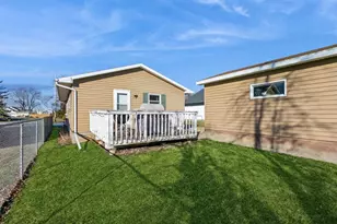 1309 Graham Ave, Oshkosh, WI 54902 - Photo 14