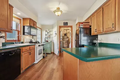 1309 Graham Avenue, Oshkosh, WI 54902 - Photo 6