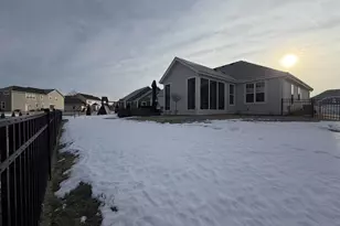 1620 Creekview Ln, Oconomowoc, WI 53066 - Photo 38