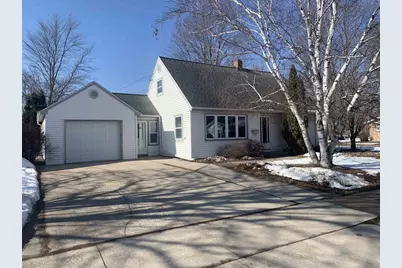 709 Lee Avenue, Brillion, WI 54110 - Photo 1