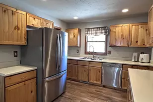 3321 N 8th St, Sheboygan, WI 53083 - Photo 16