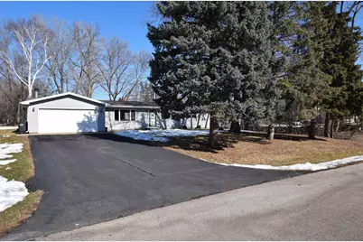 1452 Bonnie Drive, Menasha, WI 54952 - Photo 2