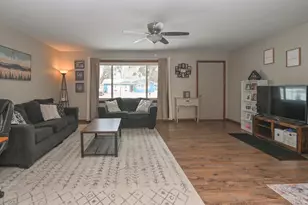 170 Robin Ln, Shawano, WI 54166 - Photo 4