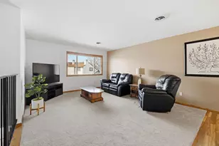 17 Concord Dr, Fond du Lac, WI 54935 - Photo 2