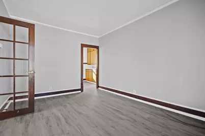 908 W 10th Avenue, Oshkosh, WI 54902 - Photo 10