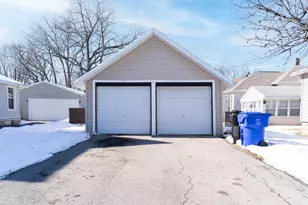1003 W Spencer St, Appleton, WI 54914 - Photo 4