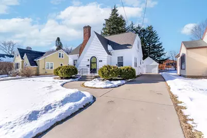 1226 S Clay Street, Green Bay, WI 54301 - Photo 1