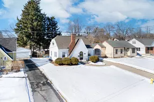 1226 S Clay St, Green Bay, WI 54301 - Photo 2