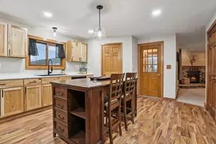 706 Manitowoc St, Reedsville, WI 54230 - Photo 4