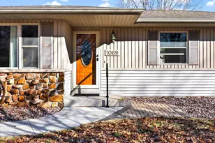 1069 Martin Ave, Fond du Lac, WI 54935 - Photo 2