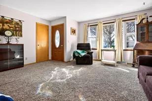 1069 Martin Ave, Fond du Lac, WI 54935 - Photo 6