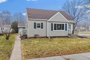1202 Cleveland St, Green Bay, WI 54304 - Photo 2