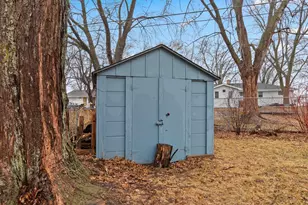 684 Lida Ln, Green Bay, WI 54304 - Photo 28