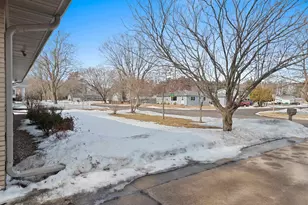 3137 Parkdale Dr, Marinette, WI 54143 - Photo 34