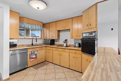 3137 Parkdale Drive, Marinette, WI 54143 - Photo 6