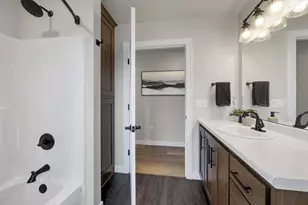 2039 Lone Grove Ave, Green Bay, WI 54303 - Photo 32