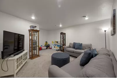 2039 Lone Grove Avenue, Green Bay, WI 54303 - Photo 36
