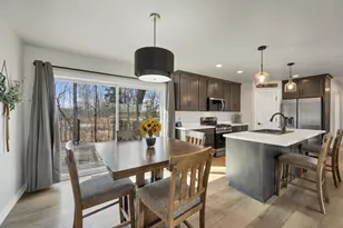 2039 Lone Grove Ave, Green Bay, WI 54303 - Photo 16