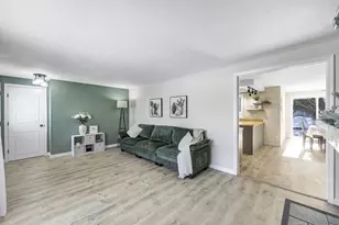 313 Steven Ct, Denmark, WI 54208 - Photo 6